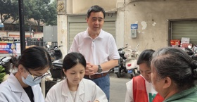 骨伤学院开展“学雷锋践初心，护骨伤暖人心”社区义诊活动