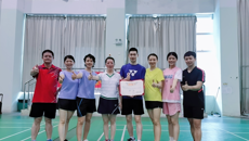 学校举行2022年beat365中文官方网站（校本部）教职工羽毛球比赛