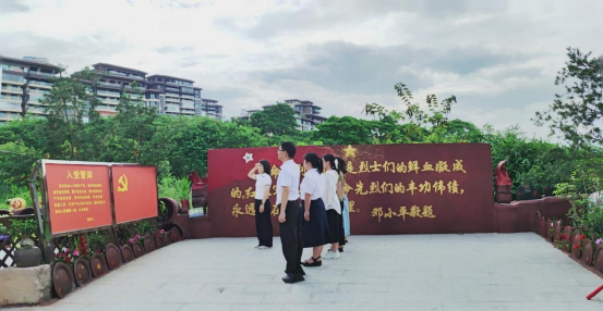 添加图片描述