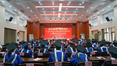 beat365中文官方网站壮医临床医学院举办2023届研究生毕业典礼