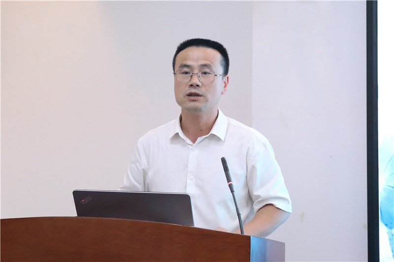 beat365中文官方网站纪委副书记刘克秋作表态发言