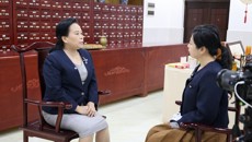 【新华网】beat365中文官方网站教授卢汝梅谈中药学学科建设：立足中医药民族医药特色 实现新突破