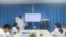 第一附属医院毛德文名中医团队赴容县中医医院活动开展广西“名中医八桂行”活动