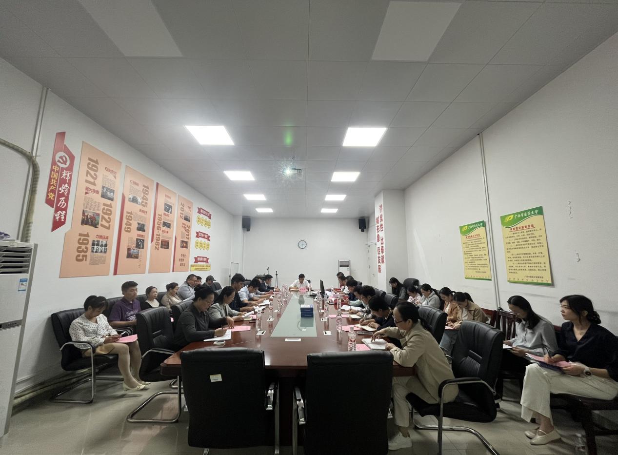 添加图片描述