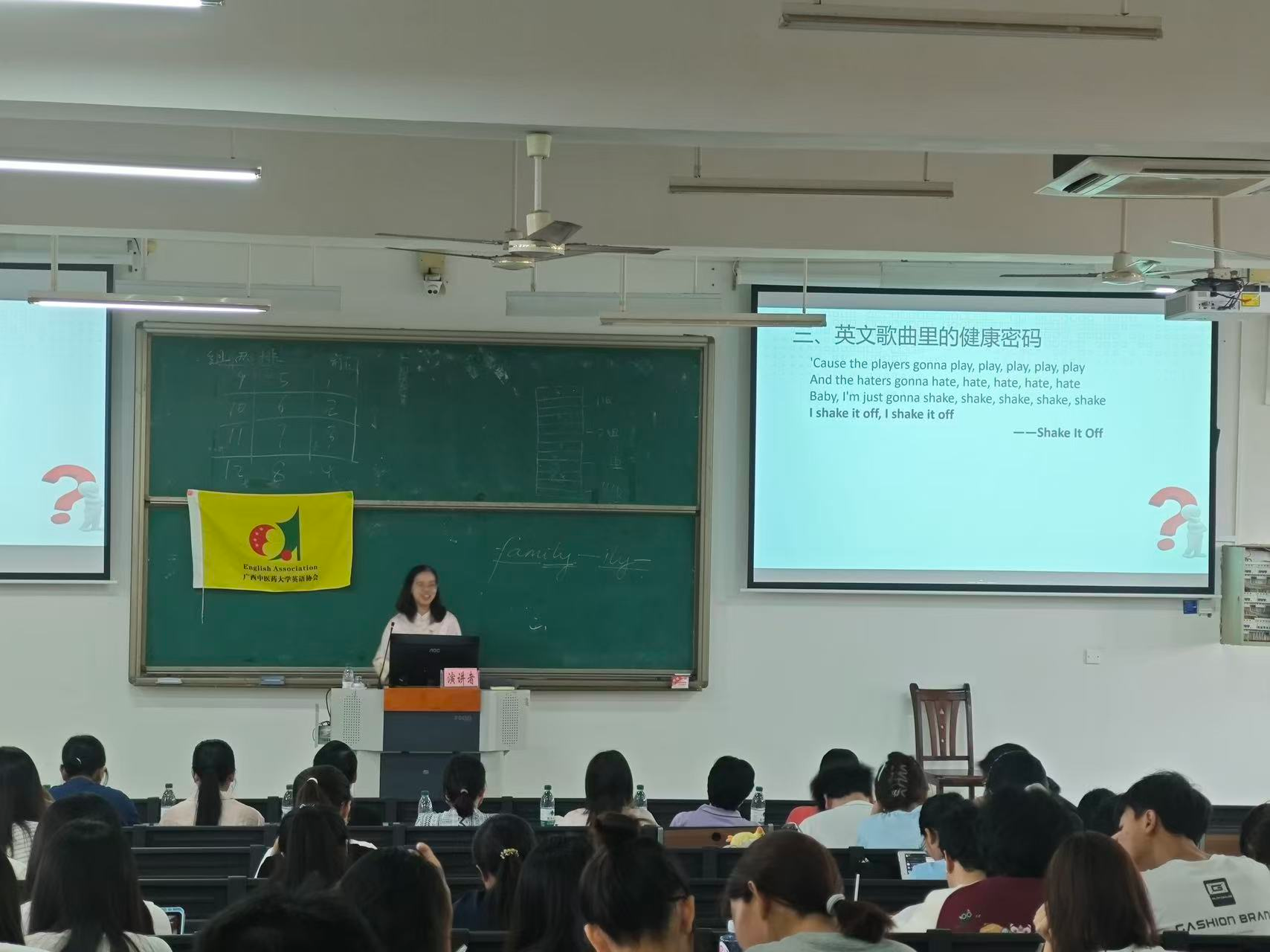添加图片描述